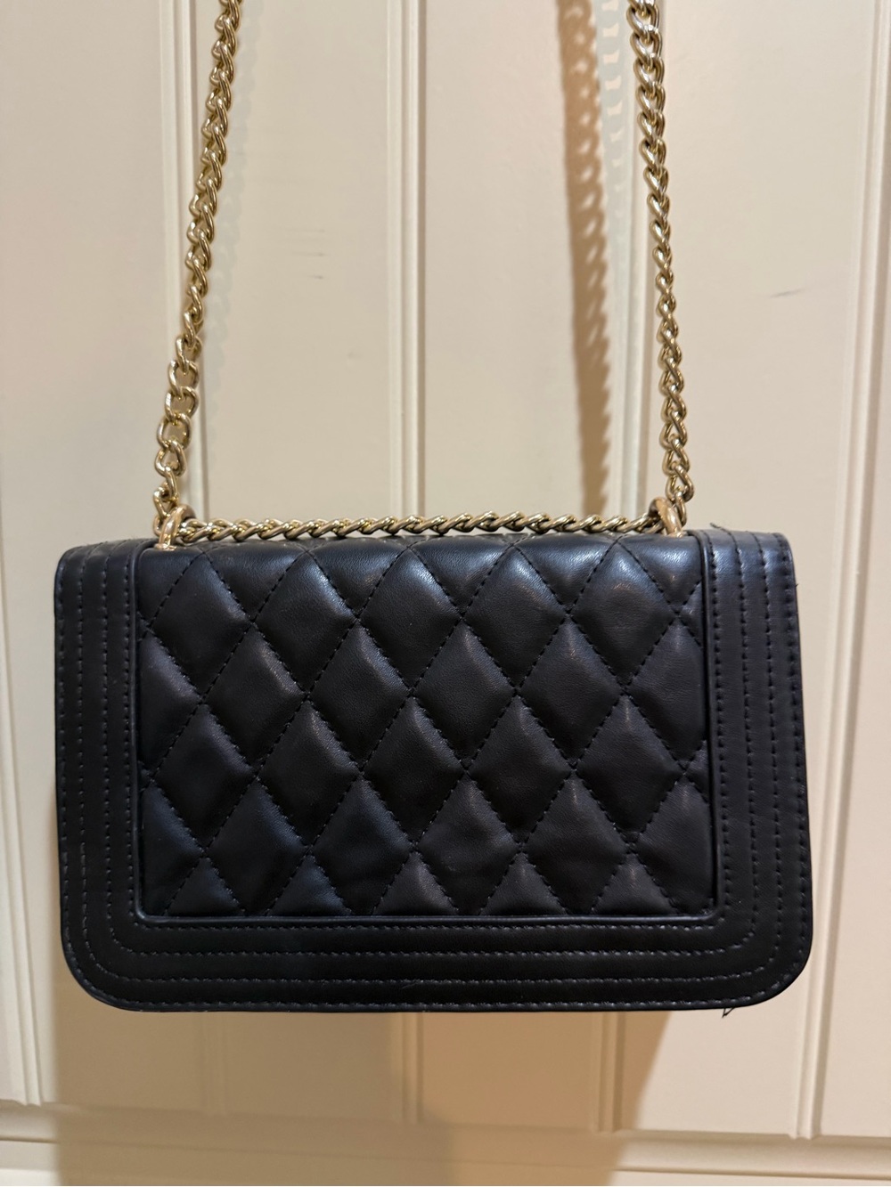 Quilted Black Chain Shoulder Bag - Elegant Women's Crossbody